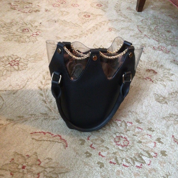 Black Faux Leather Bucket Bag with gold chain detail NWOT - Picture 6 of 9